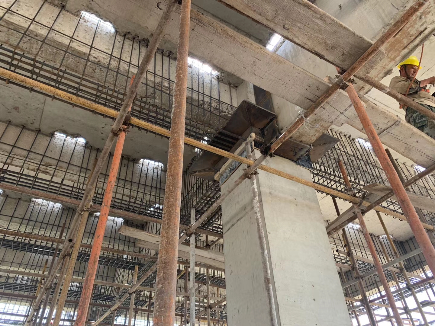 麻山置换混凝土加固施工注意事项